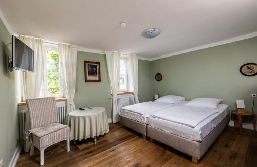 Jagsthausen Hotel | Gästehaus in der Brückenstraße Jagsthausen