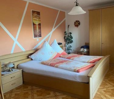 Peiting Apartment | Gästehaus Reisacher - Ferienwohnung mit Frühstück