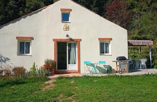 Saint-Sebastien-d'Aigrefeuille House | Gîte les coquelicots