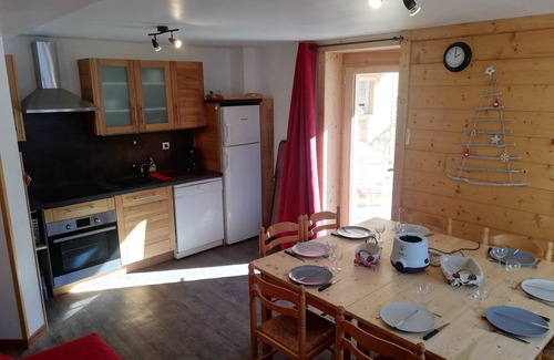 Valmeinier Apartment | Gîte 1- 8 persons- 4 bedrooms- Covered terrace