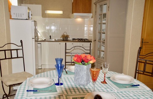 Monflanquin House | Gîte 2 - "Les Laurières" (GITE CLIMATISE)