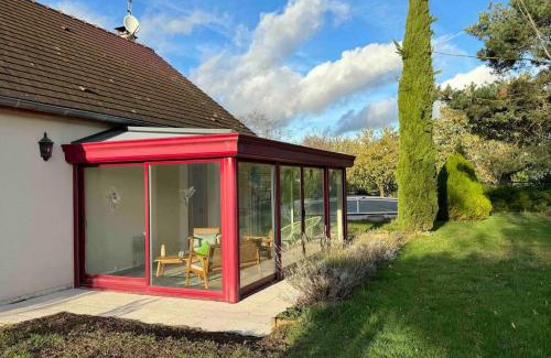Avermes House | Gîte 3 étoiles les Gourlines avec balneo, véranda, piscine et garage