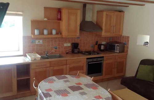 Rostrenen House | Gîte 4 Personnes en Centre Bretagne, Avec Piscine Extérieure Chauffée et spa