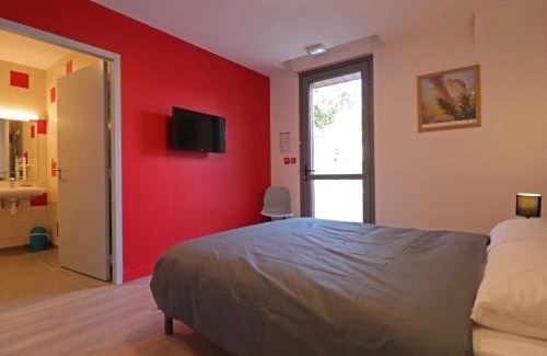 Lonlay-l'Abbaye Apartment | Gîte adapté aux handicapés, idéal randonneurs et familles - FR-1-497-234