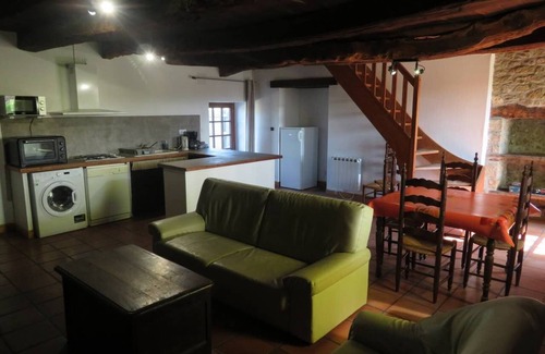 Saint-Meloir-des-Ondes House | Gîte BLEUREEN: The Ti-Bour-Gad.