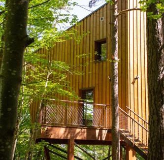 La Bastide-Puylaurent House | Gîte Cabane insolite dans les Cévennes – Les Sous-Bois
