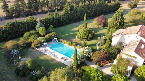 Monteux Apartment | Gîte Crillon - Mas Les Fleurs d'Hilaire