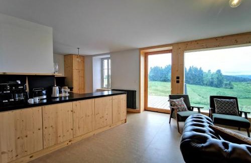 Saint-Victor-sur-Arlanc House | Gîte de Charme en Forêt: Nature, Confort, et Intimité Proche de Lyon et Clermont-Ferrand - FR-1-582-356