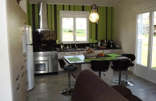 Servieres-le-Chateau Villa | Gîte de France L'oustal du lac 3 épis - Gîte de France 4 people
