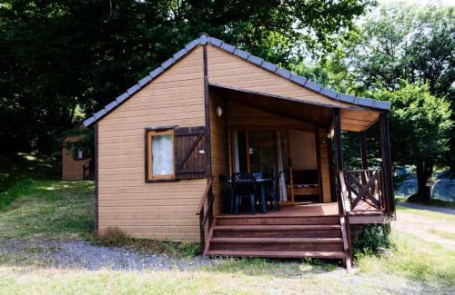 Laval-sur-Luzege Apartment | Gîte de France Chalet - Gîte de France 4 personnes MAE-6504