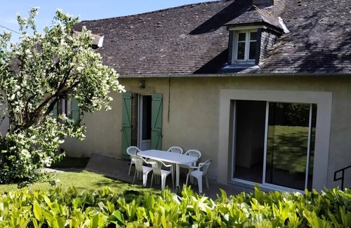 Albignac Villa | Gîte de France in Albignac 3 ears - Gîte de France 6 people