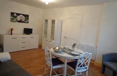 Les Riceys Apartment | Gîte de la petite Croix Blanche
