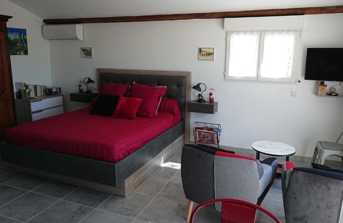 Saint-Maximin House | Gîte de standing Cossumin