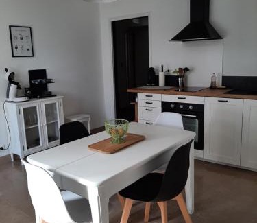 Lacroix-sur-Meuse Apartment | Gîte des Agapanthes