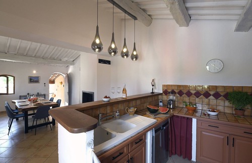 Roussillon House | Gîte des Demoiselles in Luberon