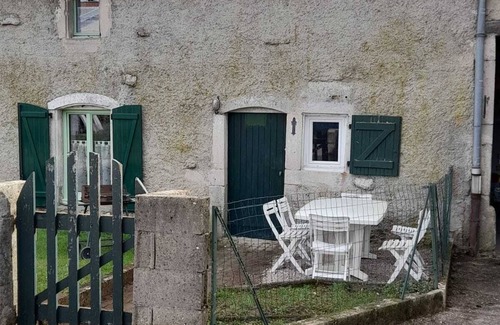 Lignieres-sur-Aire House | Gîte des jardins in a small Meuse village
