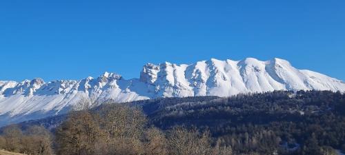 Agnieres-en-Devoluy Ski Chalet | Gîte du Faraud