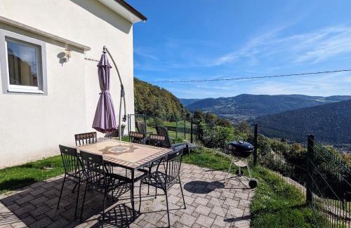Travexin Apartment | Gîte familial à Cornimont avec Wifi et parking - FR-1-589-84