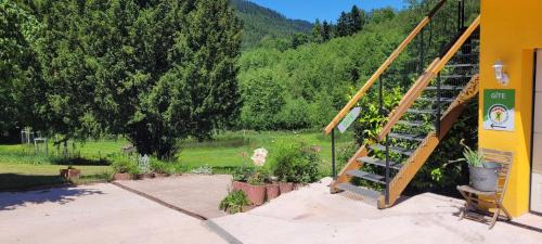 Raon-sur-Plaine Apartment | Gîte forestier du Moulin (10 pers)
