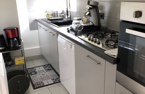 Gonneville-sur-Honfleur Apartment | Gîte & garden & parking (near Honfleur) Linen provided WIFI