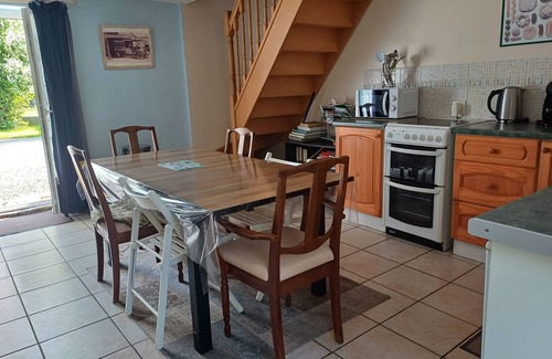 Taillebois House | Gîte in Suisse Normande, sleeps 7, peaceful setting, 5 mins from La Roche d'Oëtre