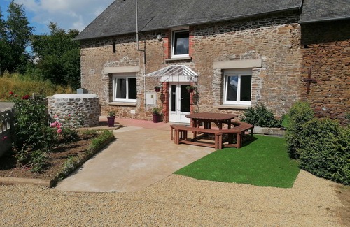 Saint-Ouen-La-Rouerie House | Gîte La Gérardais, 20min du Mt St Michel, 5min A84