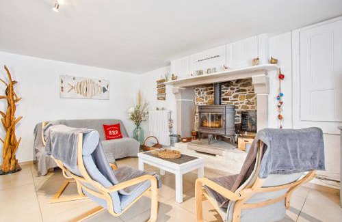 Siouville-Hague House | Gîte "La Glycine" à 5 min de la Plage Siouville