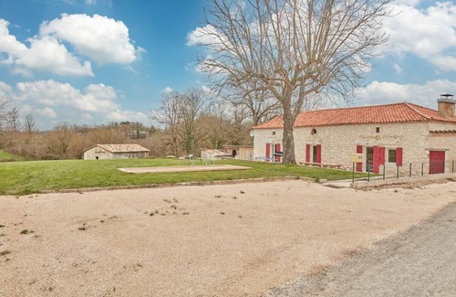 Saint-Aubin-de-Cadelech House | Gîte les Jourdonnies - Charmante Maison à la Campagne