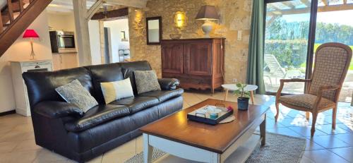 Rampieux House | Gîte Le Tuquet Ideal Stay in Purple Périgord Nature & Tranquility