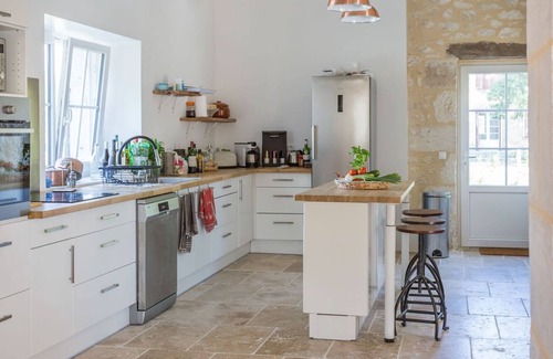 Castillonnes Cottage | Gîte LEGOTINE: Large farmhouse restored