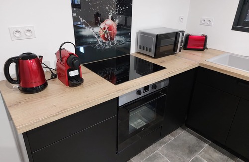 Manosque House | Gîte Luxueux Avec Piscine Chauffée, Jacuzzi et Sauna Rien que Pour Vous