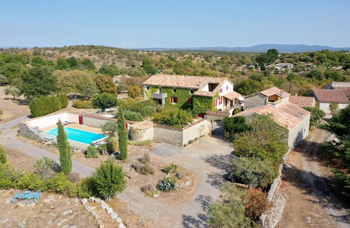 Joyeuse Cottage | Gîte MAGNAN*, 55 m², quiet, charm and nature, heated swimming pool, south Ardèche