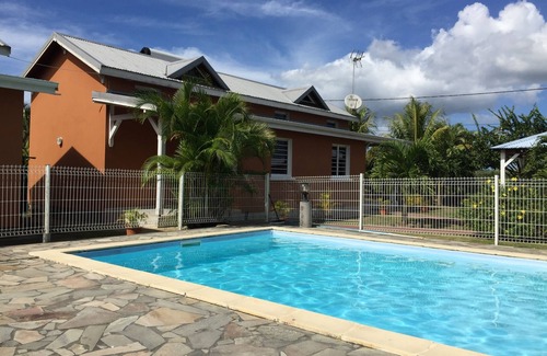 Lamentin Cottage | Gîte Papaye · RESIDENCE LES KALBASSIERS