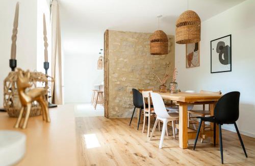 Premanon Apartment | Gîte singulier et authentique en cœur de forêt