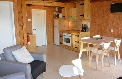 Bellecombe Apartment | Gîte Tré Le Grenier - Le Bas