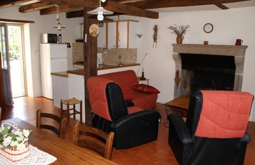 Lathus-Saint-Remy House | Gîtes de La Gartempe : Saint-rémy
