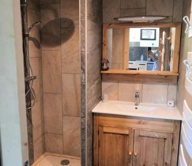 Saint-Leger-les-Melezes Apartment | Gîtes Les Garianes
