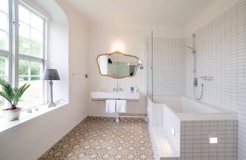 Jarfalla Municipality Hotel | Görvälns Slott