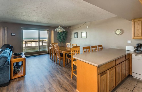 Gearhart Condo | G622 1st Floor 2 Bedroom ocean view No Cleaning Fees