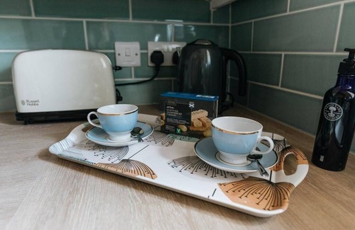 Hepworth House | GABLE COTTAGE/Luxe 1 bed accommodation closed to the Peak District, Yorkshir