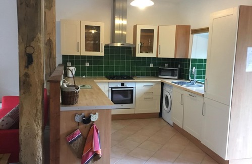 Canihuel House | Gable End Cottage Sleeps 5 (3 Bedrooms) with heated swimming pool