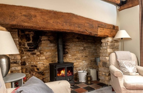 Churchill Cottage | GABLES COTTAGE, pet friendly in Churchill, Oxfordshire
