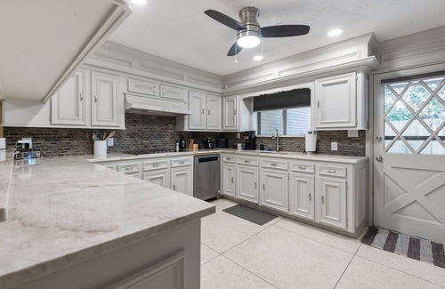 Bellaire House | Gairloch Luxe | 6,000 sqft Home | New Pool