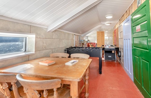 Llanybri House | Gala Lodge - Two Bedroom House, Sleeps 5