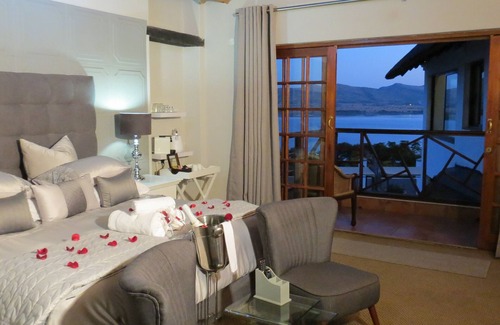 Kosmos House | Galagos Lodge