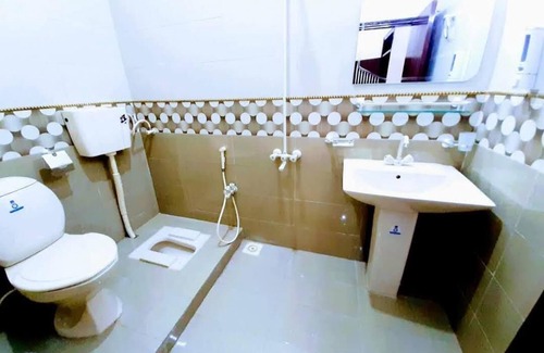 Gulshan-E-Jamal House | Galaxy Inn Guest House