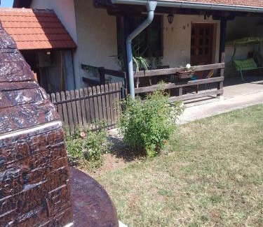 Lipovac Apartment | Galerija Jovanović
