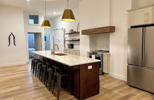 Downtown Louisville Condo | Gallant Fox - NuLu/Downtown