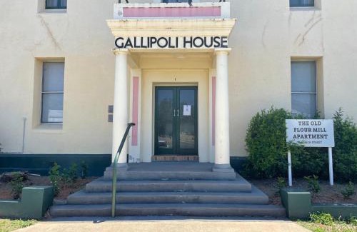 Narrabri Apartment | Gallipoli House- The Loft Apartment