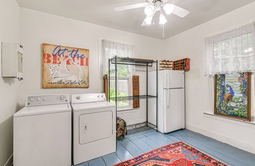 Morgan's Point House | Galveston Bay Retreat: Historic La Porte Home!